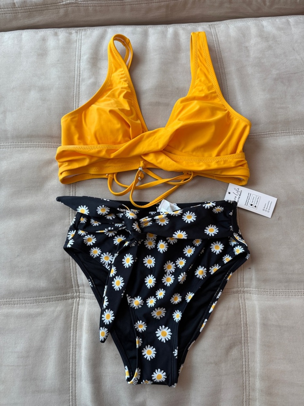 CupShe Size M Yellow Twist Bikini Top with XS Black Daisy High-Waist Bottoms